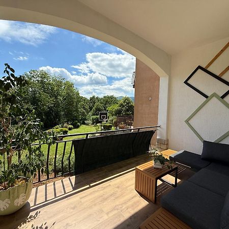 Apartman Noa Jusici Buitenkant foto